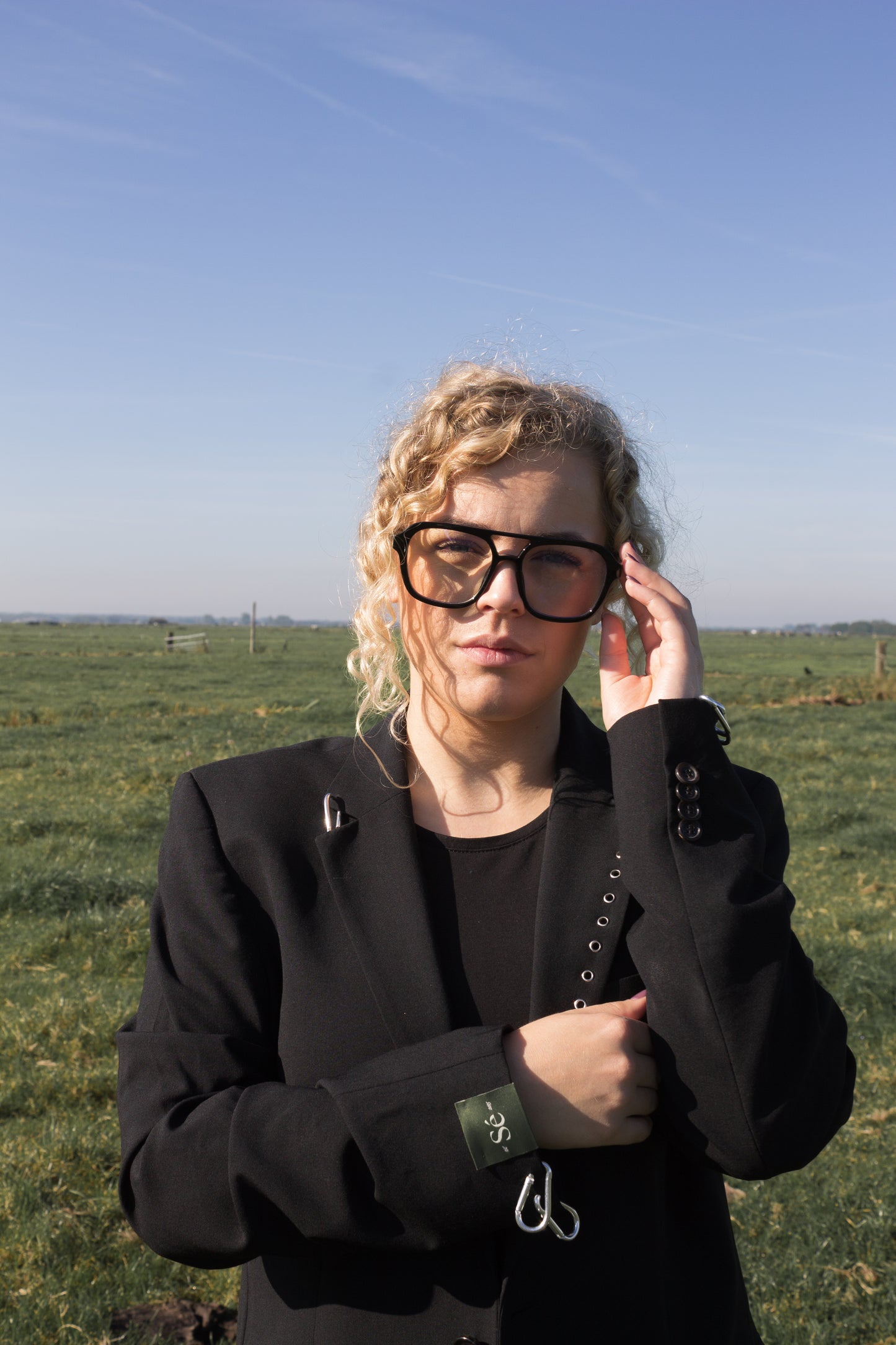 Vintage Blazer Eyelet Black